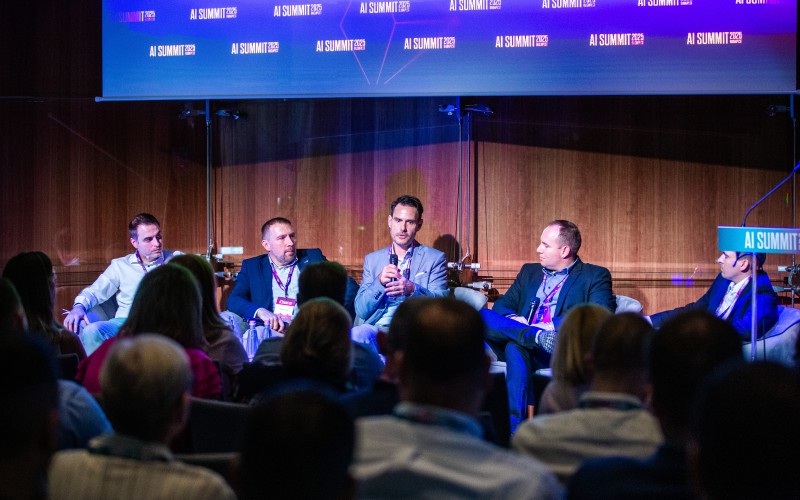 AI_SUMMIT_25_Sz_01448