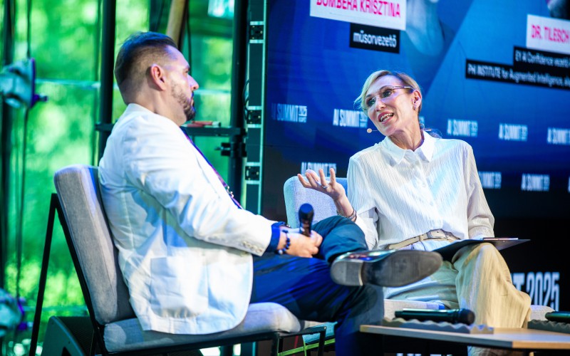AI_SUMMIT_25_Sz_01370