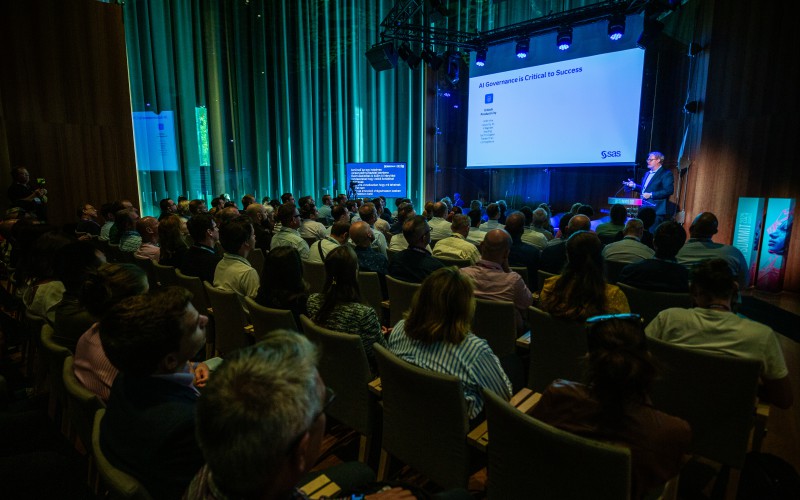 AI_SUMMIT_25_Sz_03744